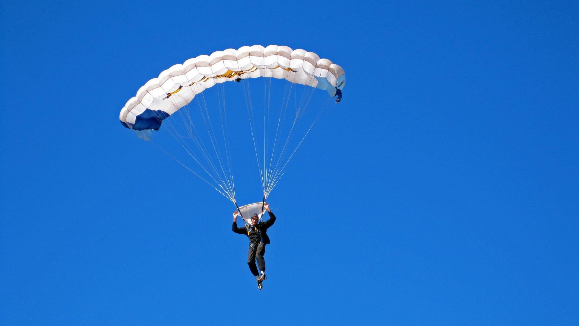 爱游戏全站app注册-赛事期间观众体验升级，互动环节丰富多彩，比赛观众